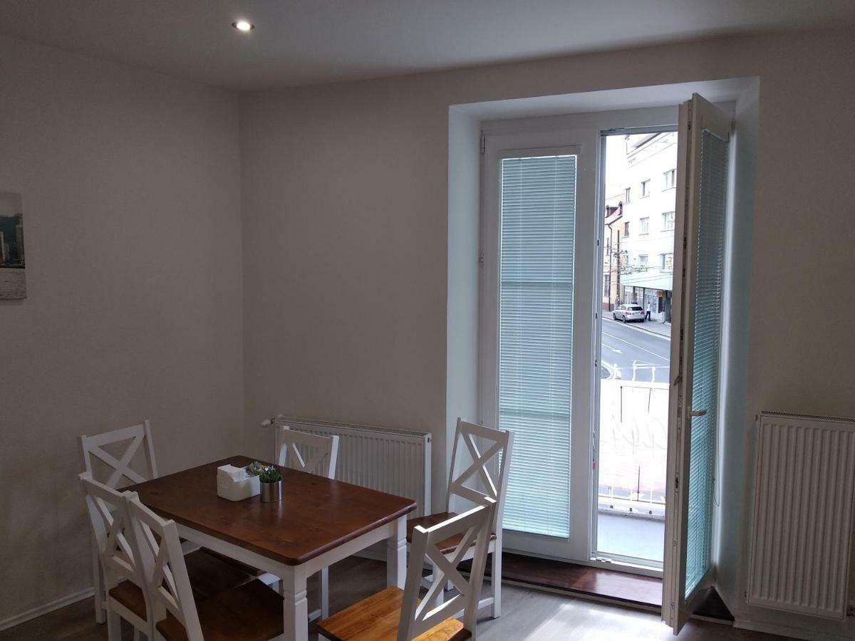 Kate & Jenny Apartments - Cosy Place In The City Center Bratislava Exterior foto