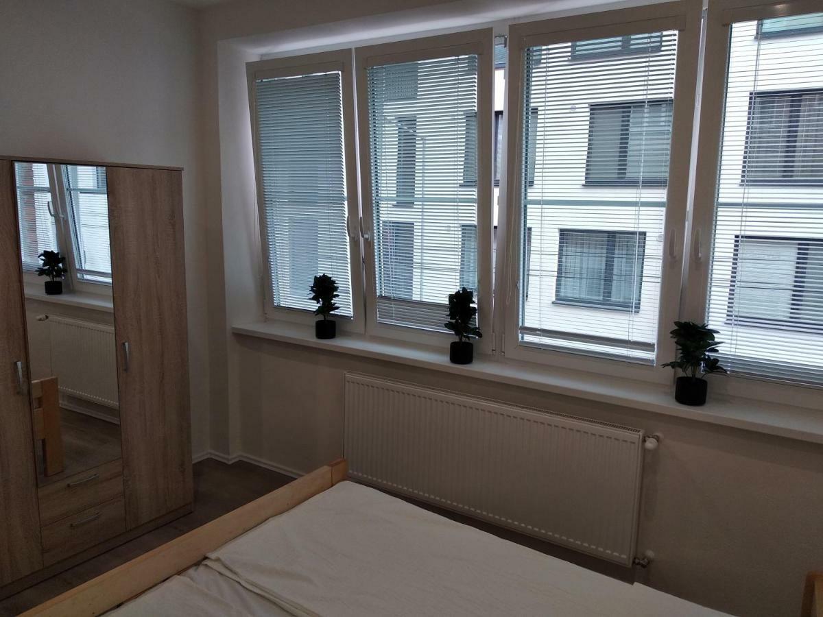 Kate & Jenny Apartments - Cosy Place In The City Center Bratislava Exterior foto