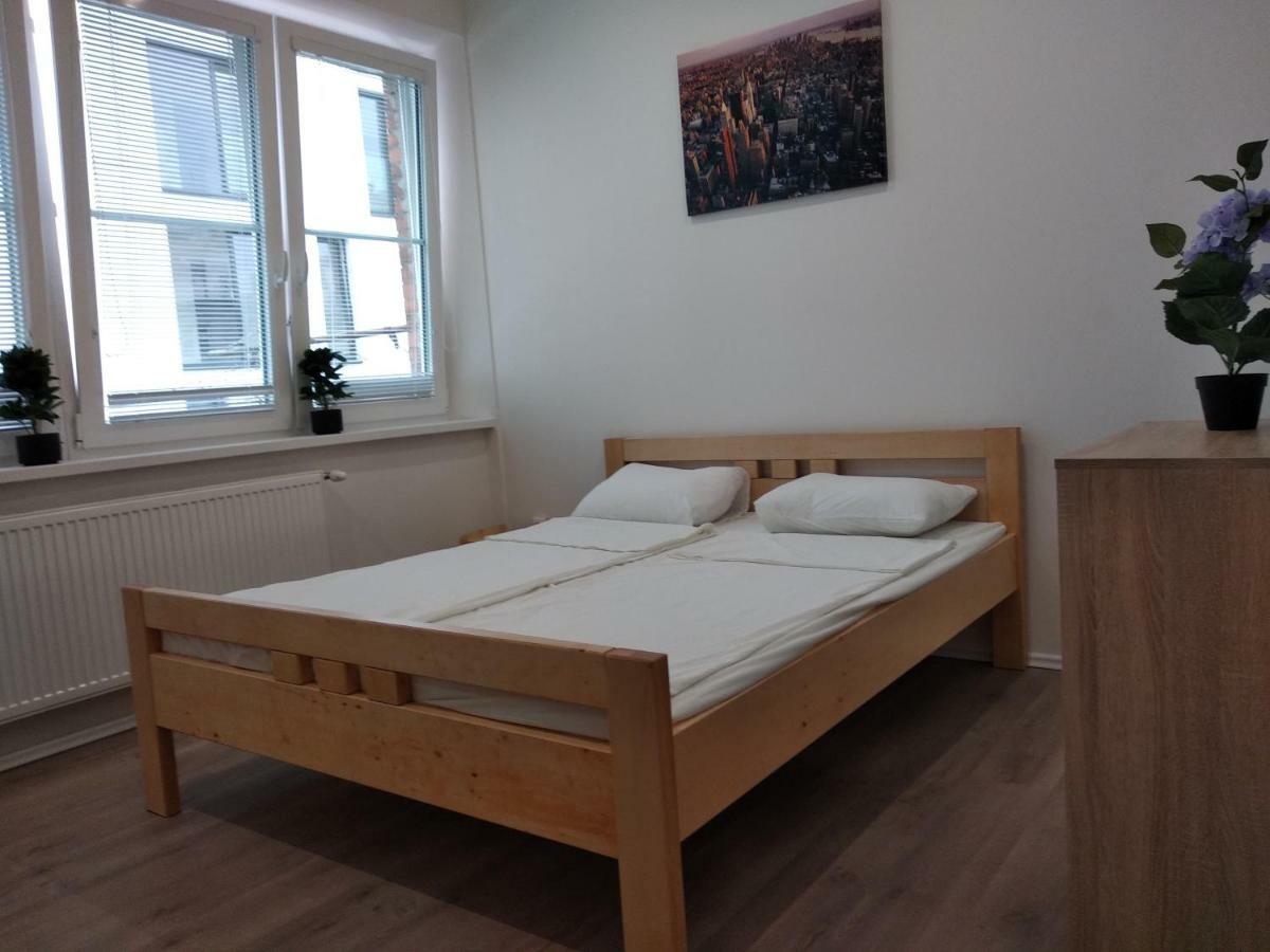 Kate & Jenny Apartments - Cosy Place In The City Center Bratislava Exterior foto