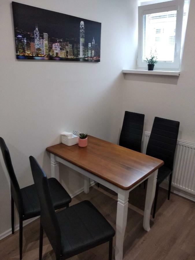 Kate & Jenny Apartments - Cosy Place In The City Center Bratislava Exterior foto