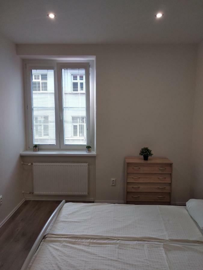 Kate & Jenny Apartments - Cosy Place In The City Center Bratislava Exterior foto